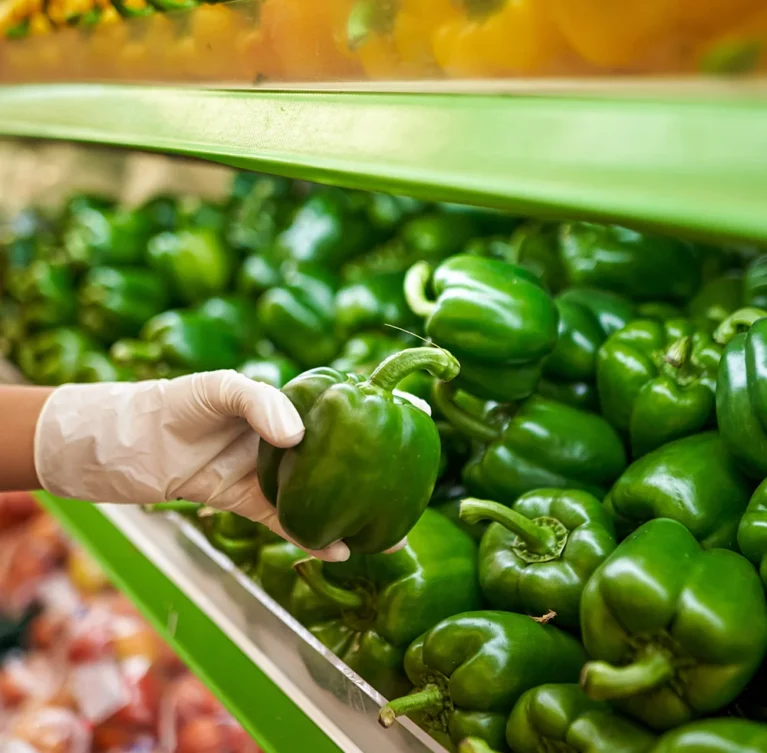 पहाड़ी शिमला मिर्च के लिए सटीक — फफूंद सुरक्षा, एफिड नियंत्रण और पोषण।